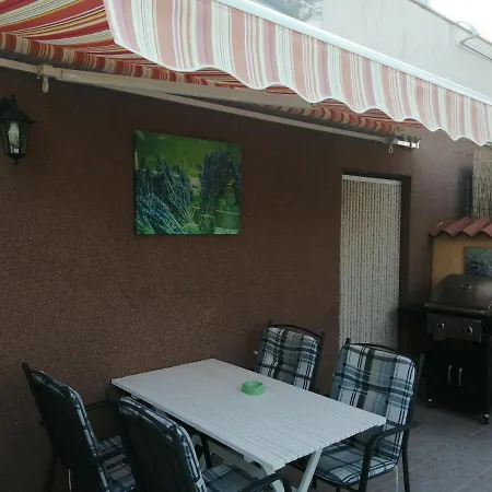 Terra Rossa Apartman *