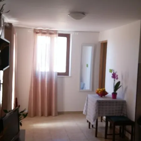 Terra Rossa Loborika